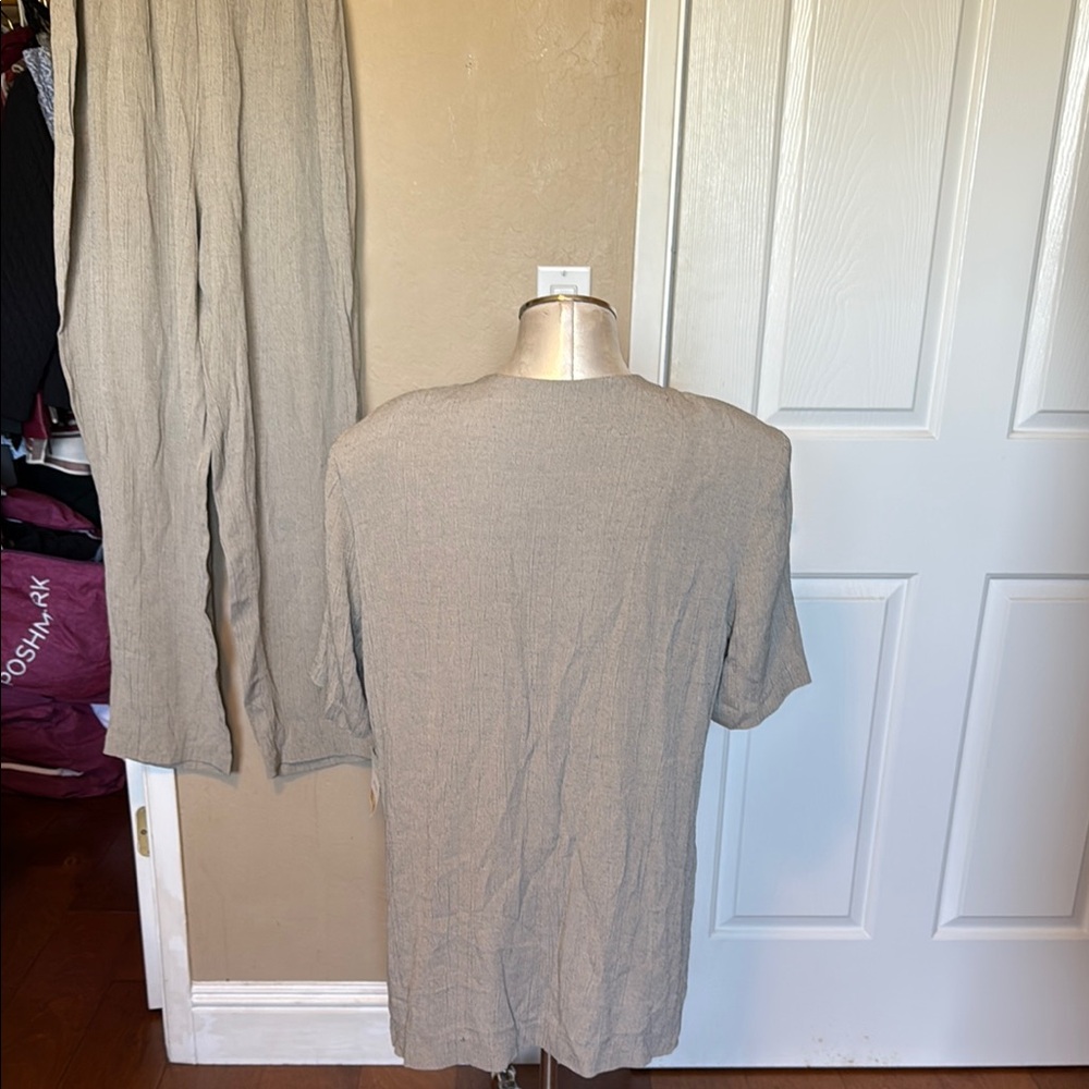 Vintage MAren Petite Women’s Tan Button Down Lightweight Top & Pant 16 petite - Picture 5 of 15
